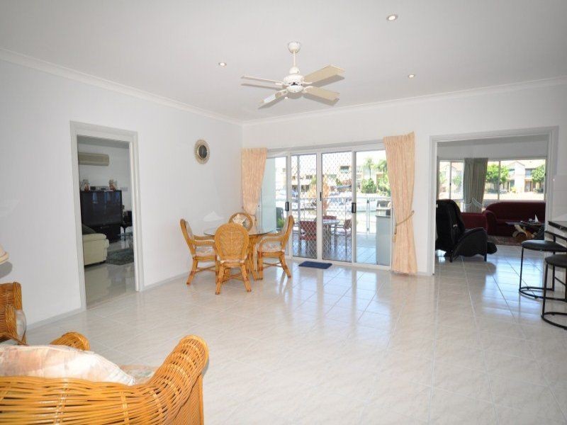 28 Sundance Way, Runaway Bay QLD 4216