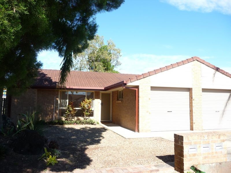 2/3 Waterbird Court, Coombabah QLD 4216