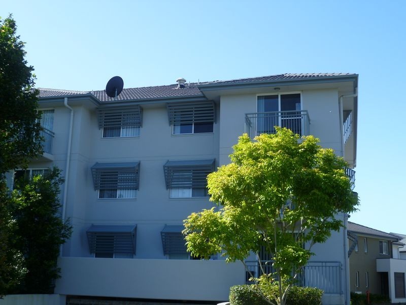 1109/33 Clark Street, Biggera Waters QLD 4216