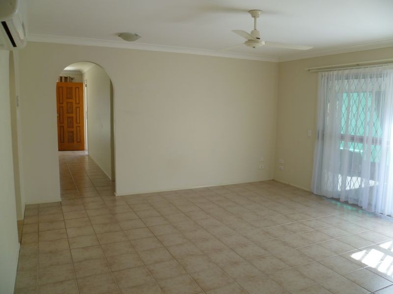 1/275 Bayview Street, Hollywell QLD 4216