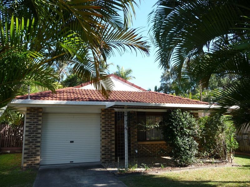 4 Magnolia Avenue, Hollywell QLD 4216