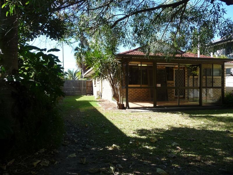 4 Magnolia Avenue, Hollywell QLD 4216
