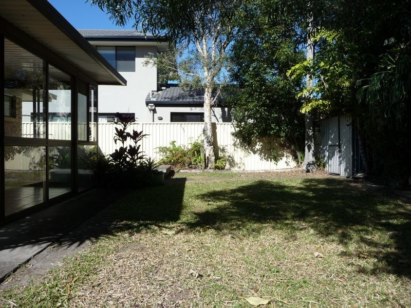 4 Magnolia Avenue, Hollywell QLD 4216