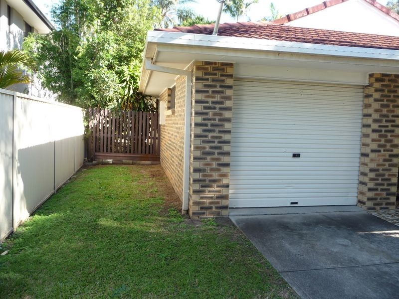 4 Magnolia Avenue, Hollywell QLD 4216