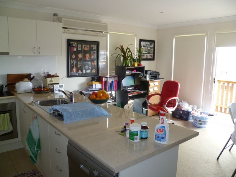 18 Angourie Crescent, Pacific Pines QLD 4211