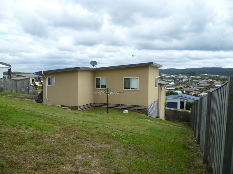 18 Angourie Crescent, Pacific Pines QLD 4211