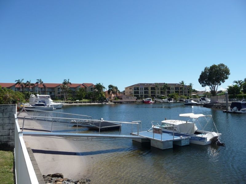 11/75 Bayview Street, Runaway Bay QLD 4216