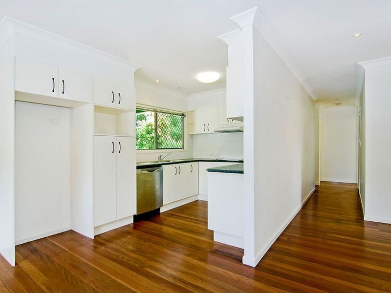 21 Allinga Street, Coombabah QLD 4216