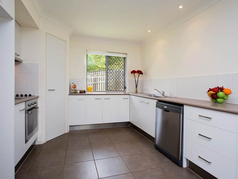 31 Elkins Street, Pacific Pines QLD 4211