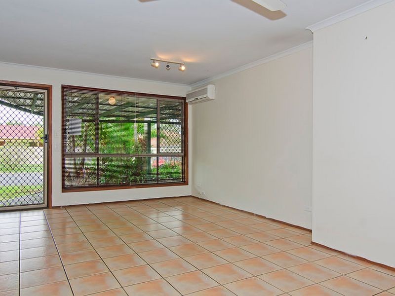 2/5 Marsupial Drive, Coombabah QLD 4216