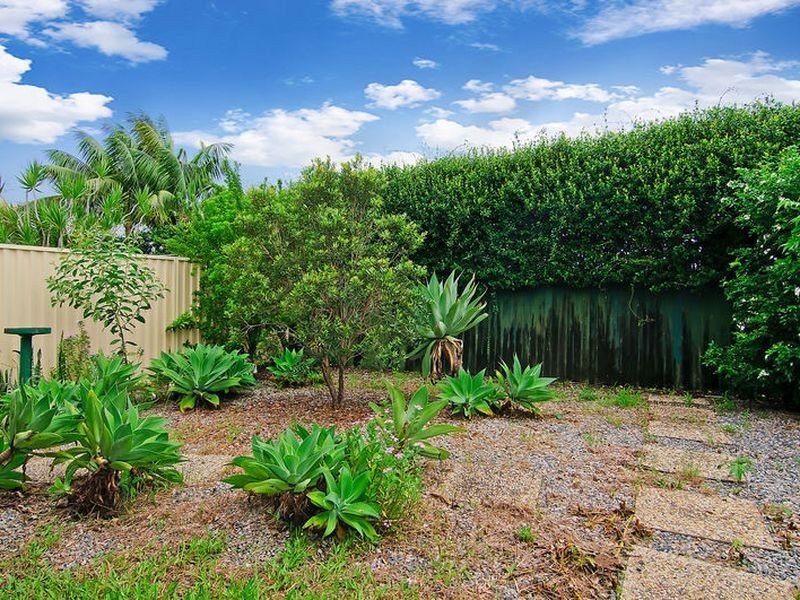 2/5 Marsupial Drive, Coombabah QLD 4216