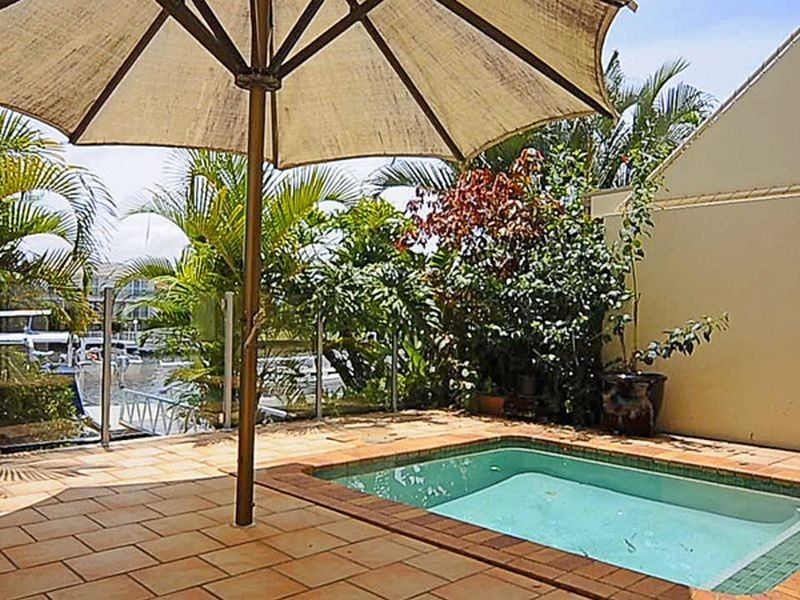 5/100 Morala Avenue, Runaway Bay QLD 4216