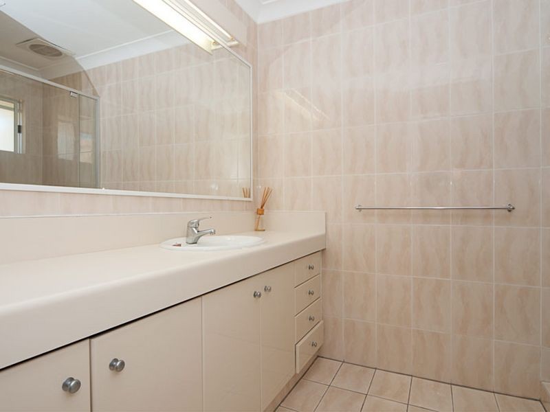 5/100 Morala Avenue, Runaway Bay QLD 4216