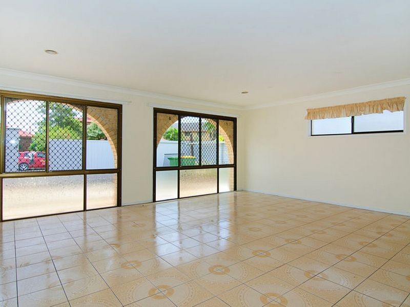 3 Daru Avenue, Runaway Bay QLD 4216