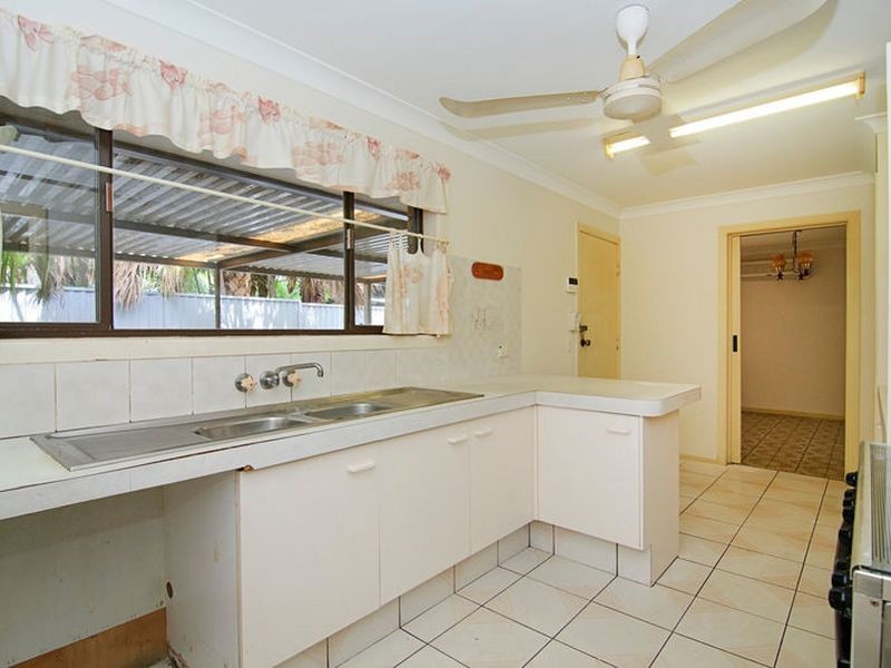 3 Daru Avenue, Runaway Bay QLD 4216