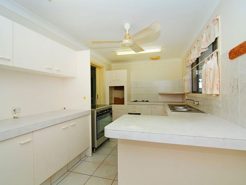 3 Daru Avenue, Runaway Bay QLD 4216