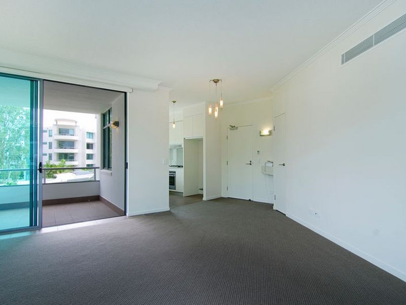 13A/20 Bayview Street, Runaway Bay QLD 4216