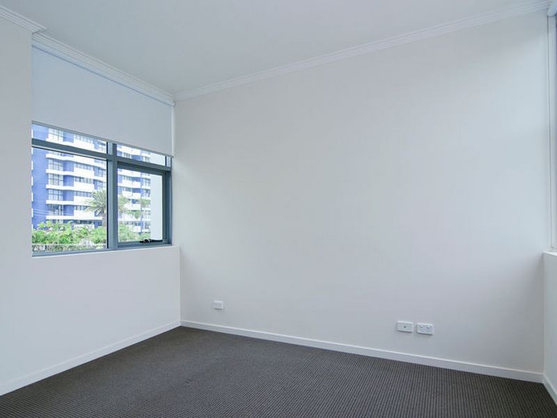 13A/20 Bayview Street, Runaway Bay QLD 4216