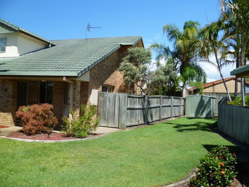 8/284 Oxley Drive, Coombabah QLD 4216