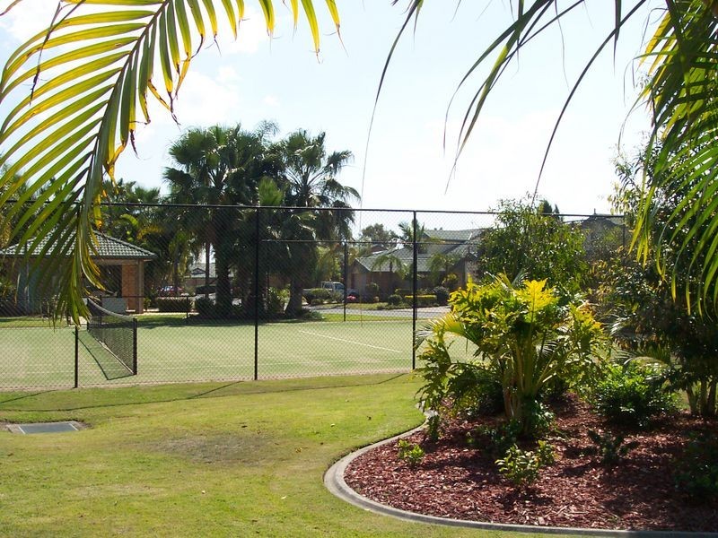 8/284 Oxley Drive, Coombabah QLD 4216