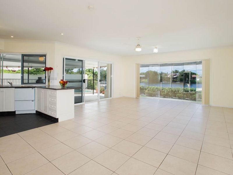 140 Monterey Keys Drive, Helensvale QLD 4212
