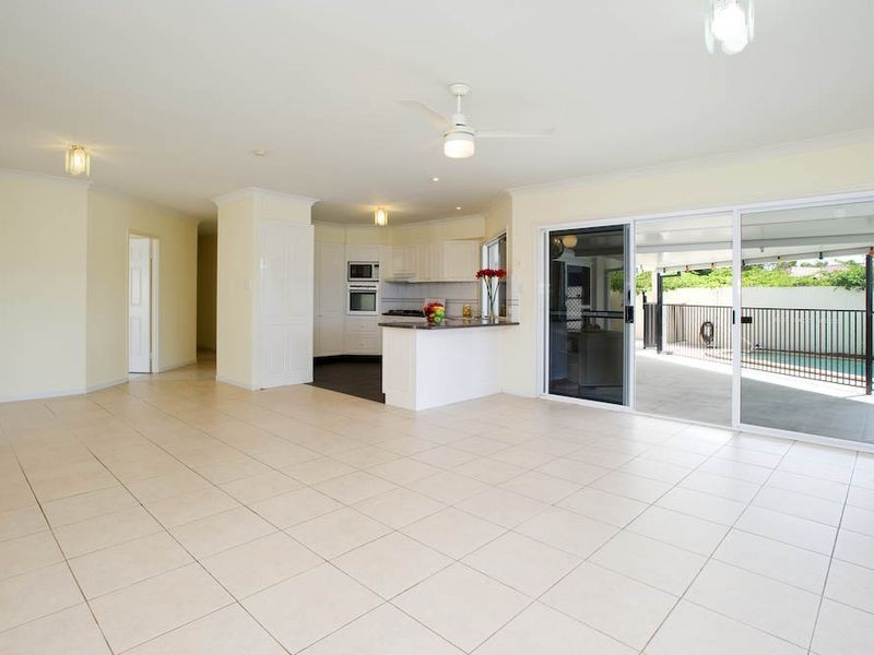 140 Monterey Keys Drive, Helensvale QLD 4212