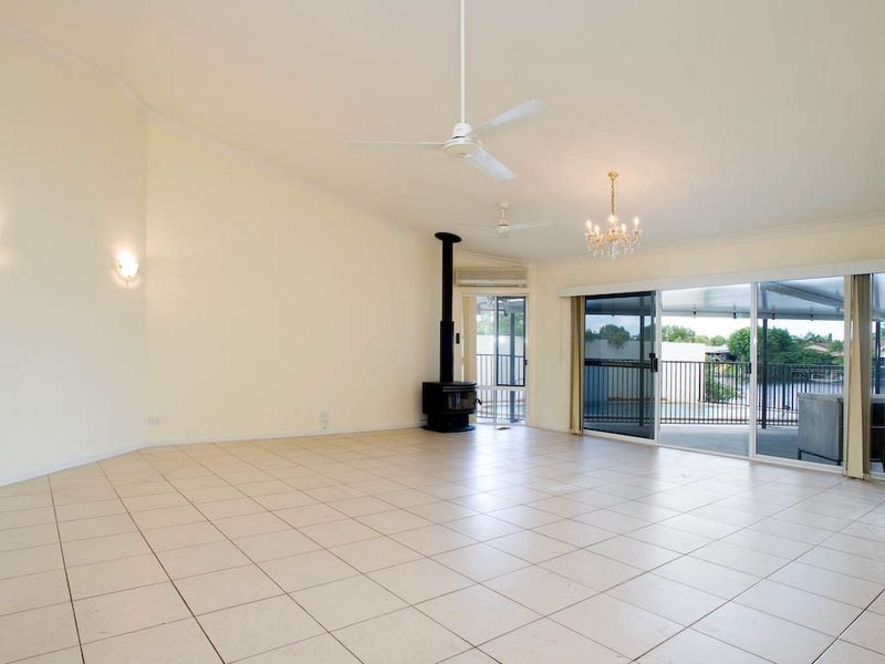 140 Monterey Keys Drive, Helensvale QLD 4212