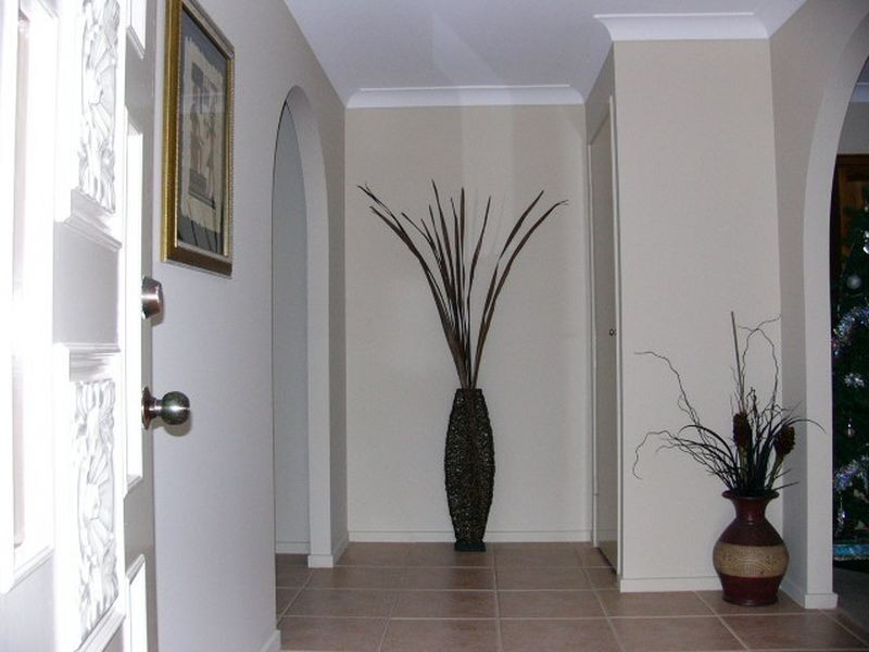 2 Dobell Avenue, Paradise Point QLD 4216