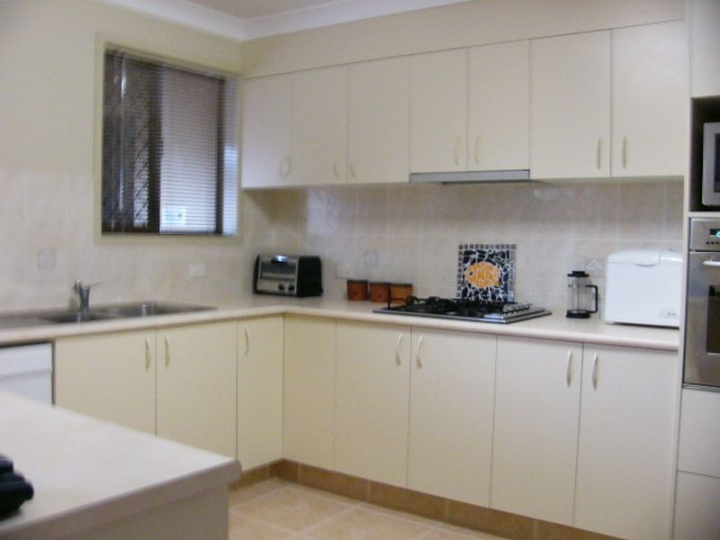 2 Dobell Avenue, Paradise Point QLD 4216