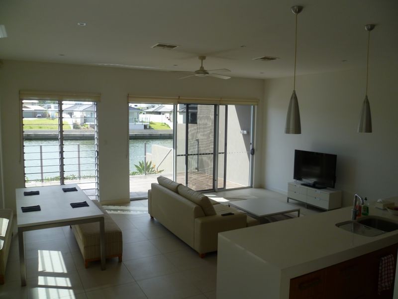 1/21 South Quay Drive, Biggera Waters QLD 4216