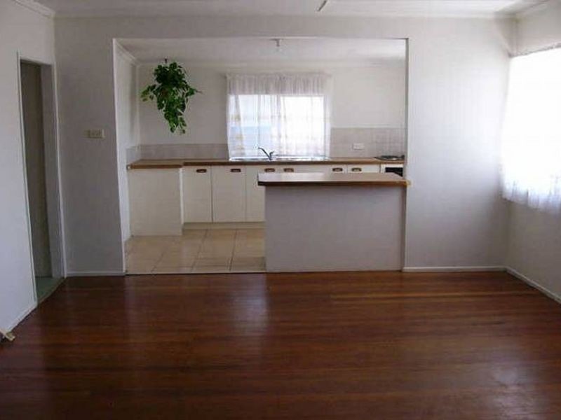 6 Cawthray Street, Biggera Waters QLD 4216