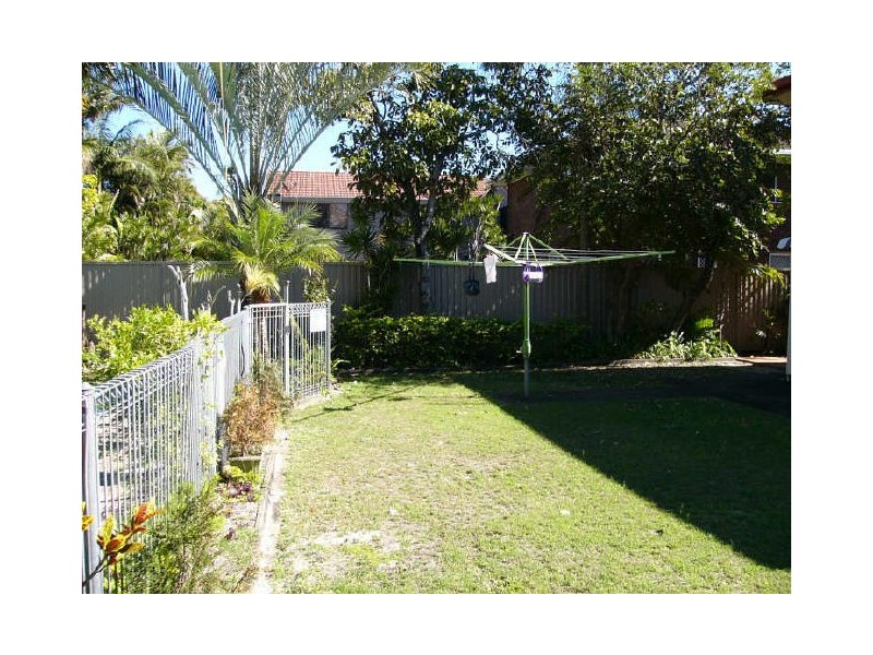 2/16 Howard Street, Runaway Bay QLD 4216