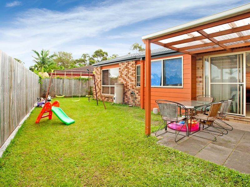 2/26 Crystal Reef Drive, Coombabah QLD 4216