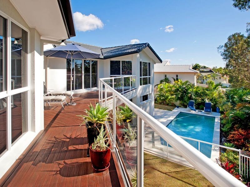 45 Chichester Drive, Arundel QLD 4214