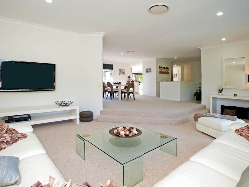 45 Chichester Drive, Arundel QLD 4214