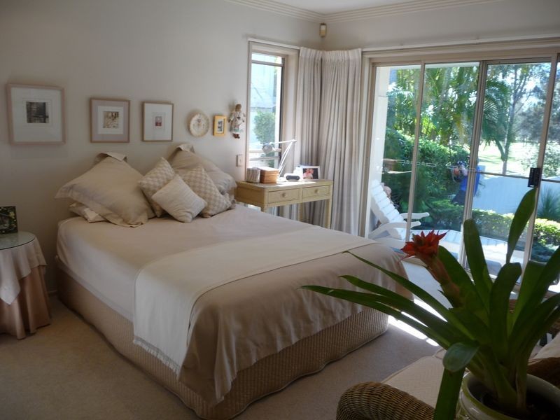 61 Chichester Drive, Arundel QLD 4214