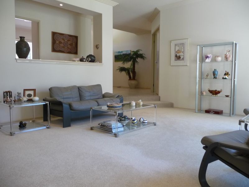 61 Chichester Drive, Arundel QLD 4214