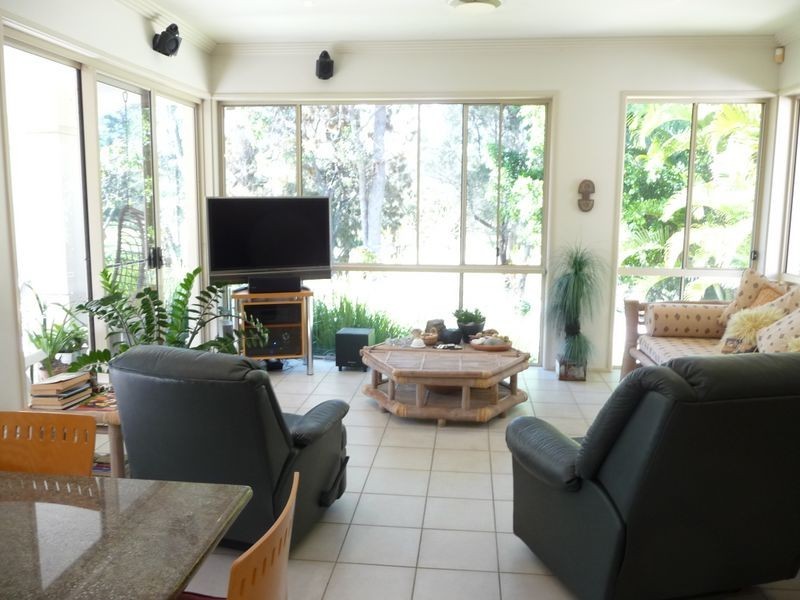 61 Chichester Drive, Arundel QLD 4214