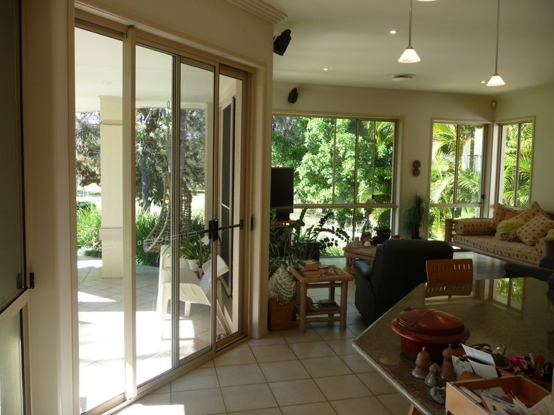 61 Chichester Drive, Arundel QLD 4214