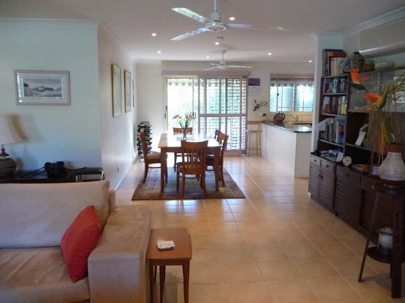 12/400 Pine Ridge Rd, Coombabah QLD 4216