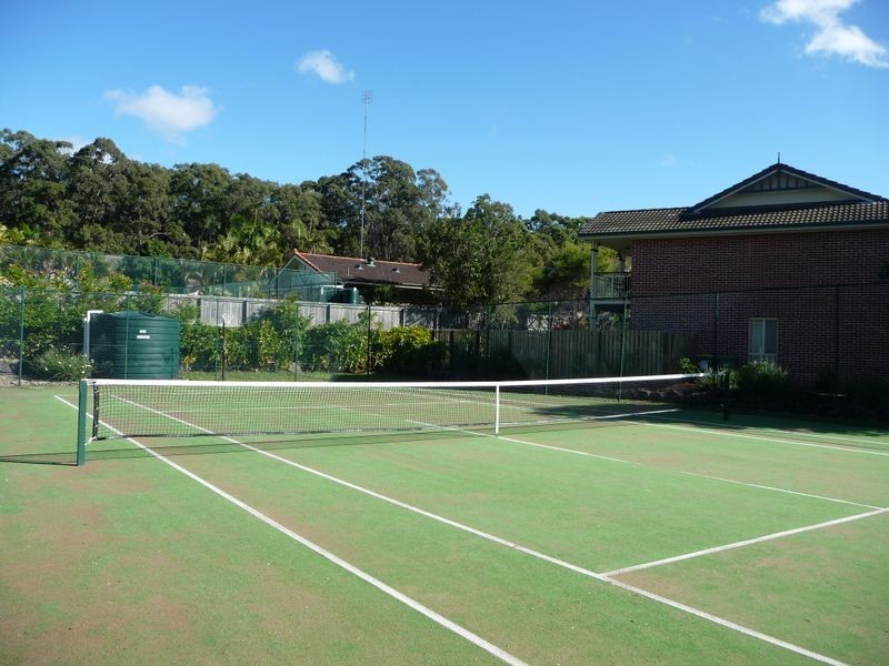 12/400 Pine Ridge Rd, Coombabah QLD 4216