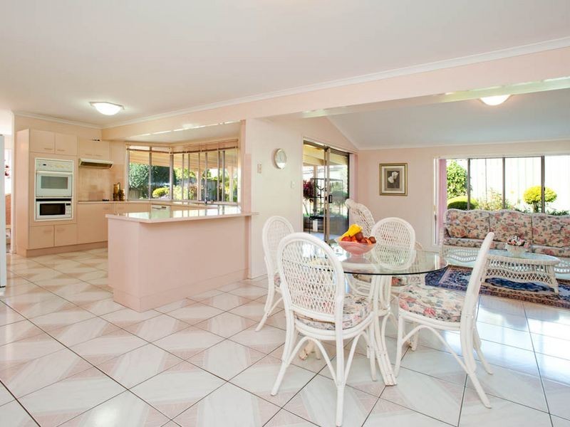 13 Goulburn Close, Arundel QLD 4214