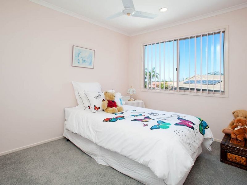 13 Goulburn Close, Arundel QLD 4214