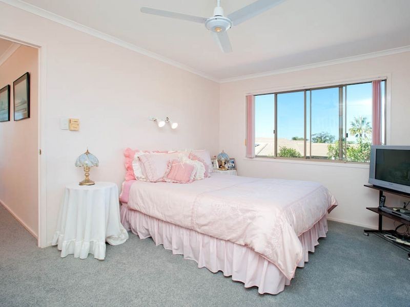 13 Goulburn Close, Arundel QLD 4214