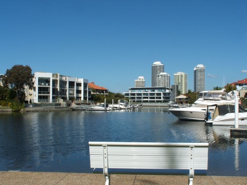 46/22 Jennifer Avenue, Runaway Bay QLD 4216