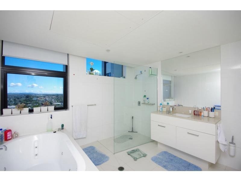 1405/230 Marine Parade, Labrador QLD 4215