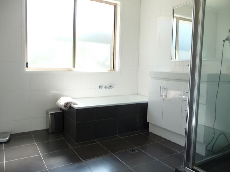 201/641 Pine Ridge Rd, Biggera Waters QLD 4216