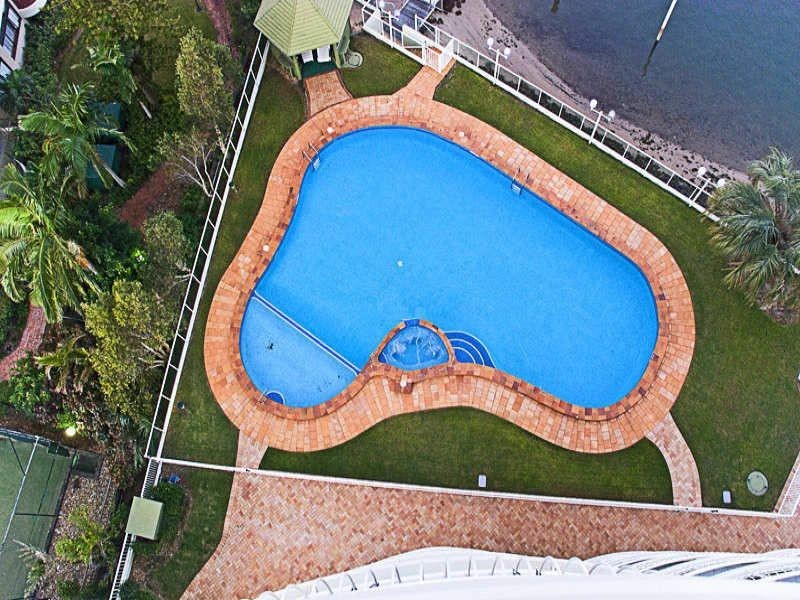 15a/5 Bayview Street, Runaway Bay QLD 4216