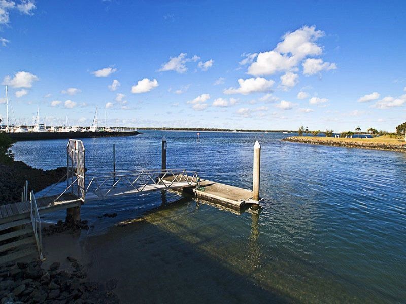 15a/5 Bayview Street, Runaway Bay QLD 4216