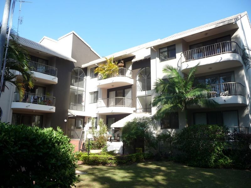 17/9 Bayview Street, Runaway Bay QLD 4216